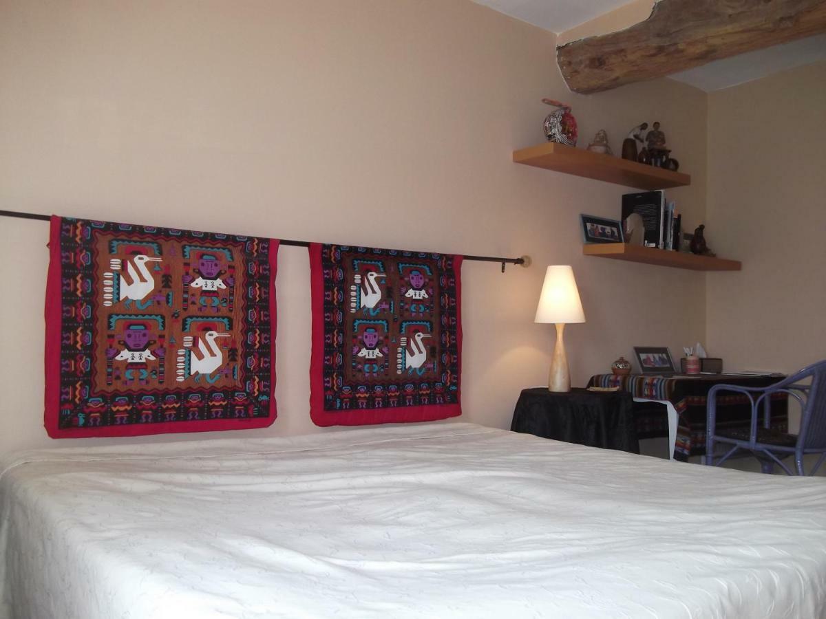 Chambres D'Hotes Le Peyroux Montcel  Eksteriør bilde